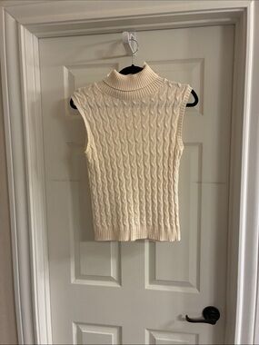 Sleeveless Cable Knit Turtleneck Sweater - Cream